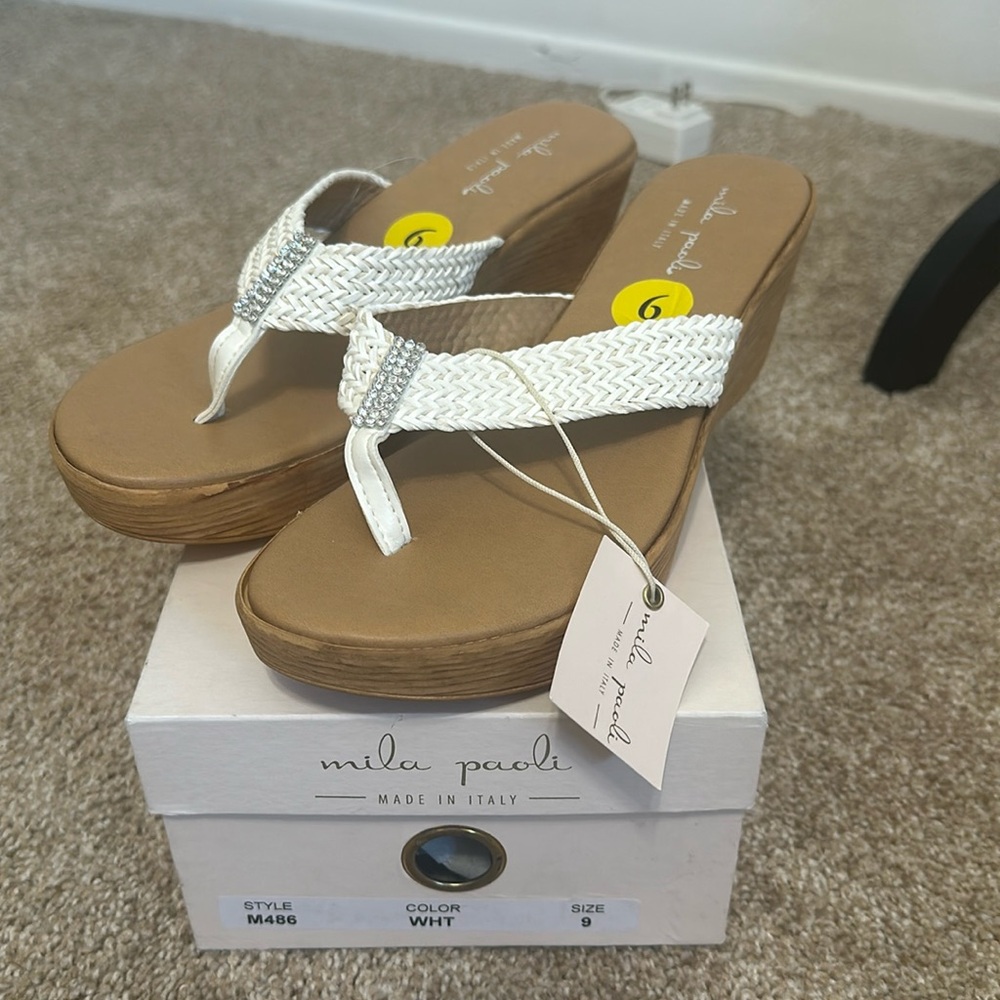Wedge sandals